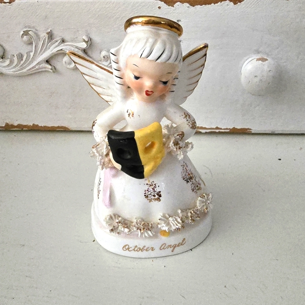 October Angel Girl 🎭